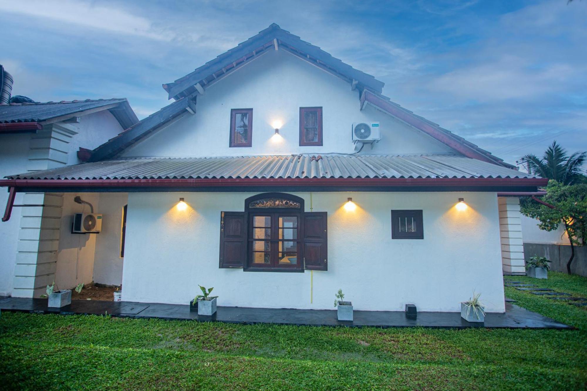 Villa Risithenmi Ahangama Ngoại thất bức ảnh