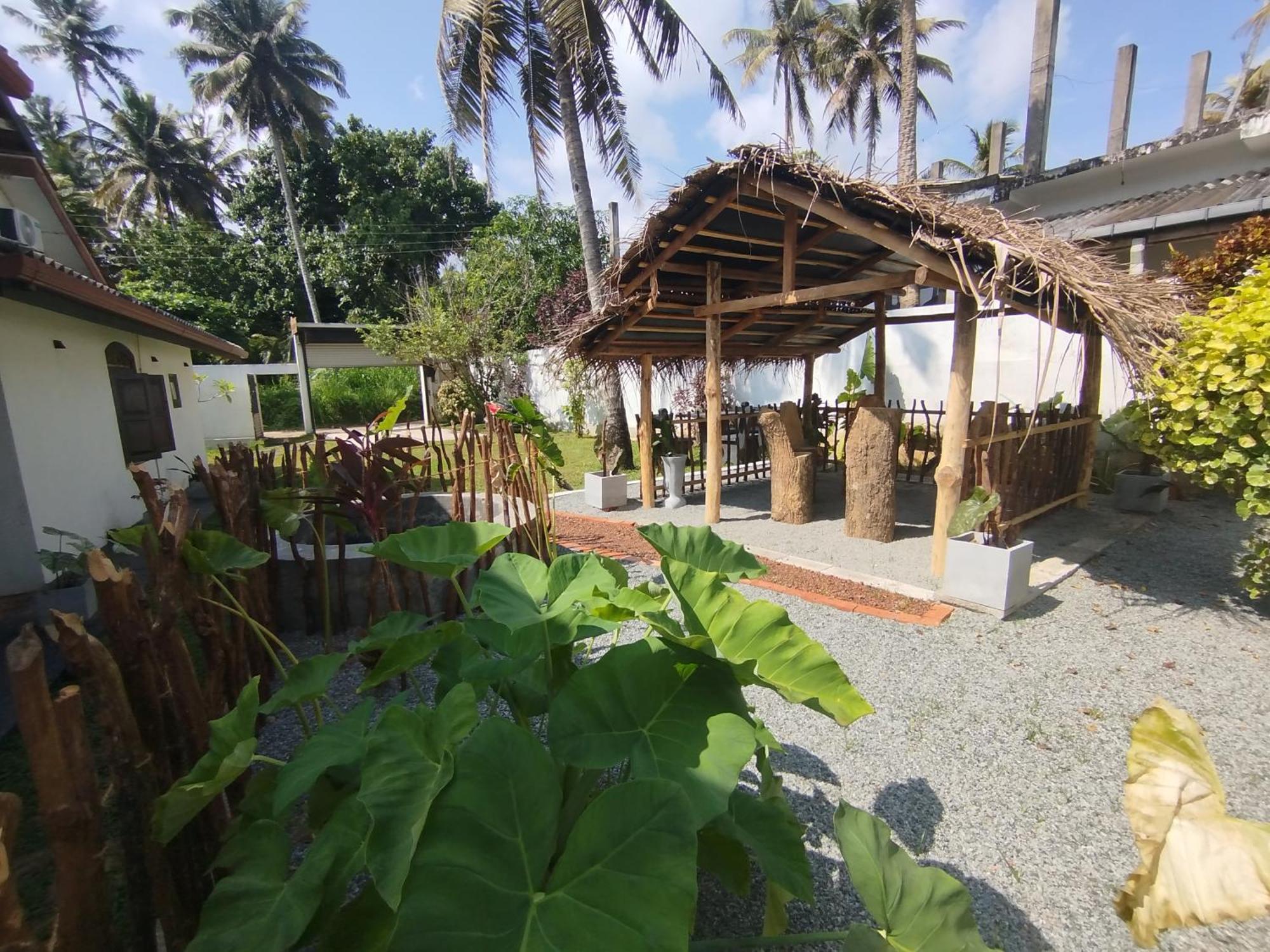 Villa Risithenmi Ahangama Ngoại thất bức ảnh